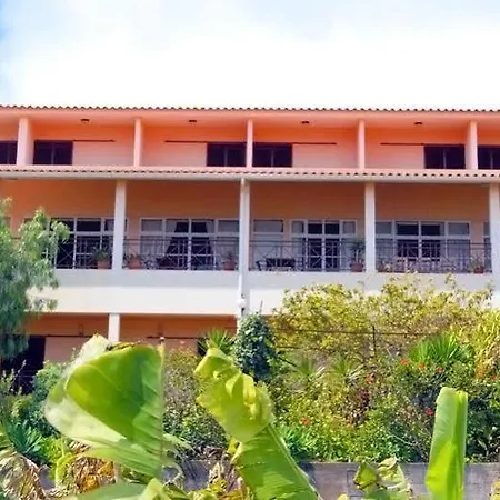 Al Moniz ゲストハウス 3*