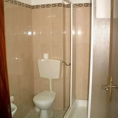 Al Moniz 3* Água de Pena