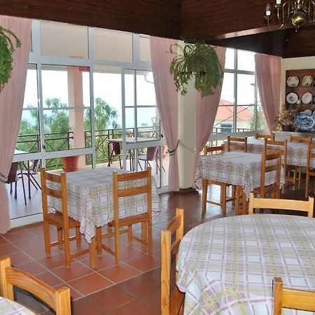 Al Moniz 3* Água de Pena