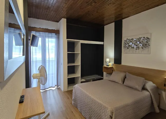 Al Moniz Água de Pena