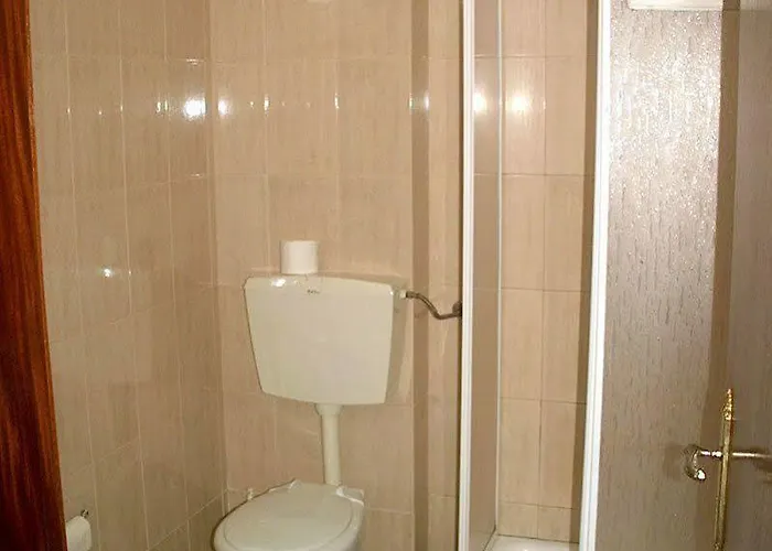 Al Moniz 3* Água de Pena